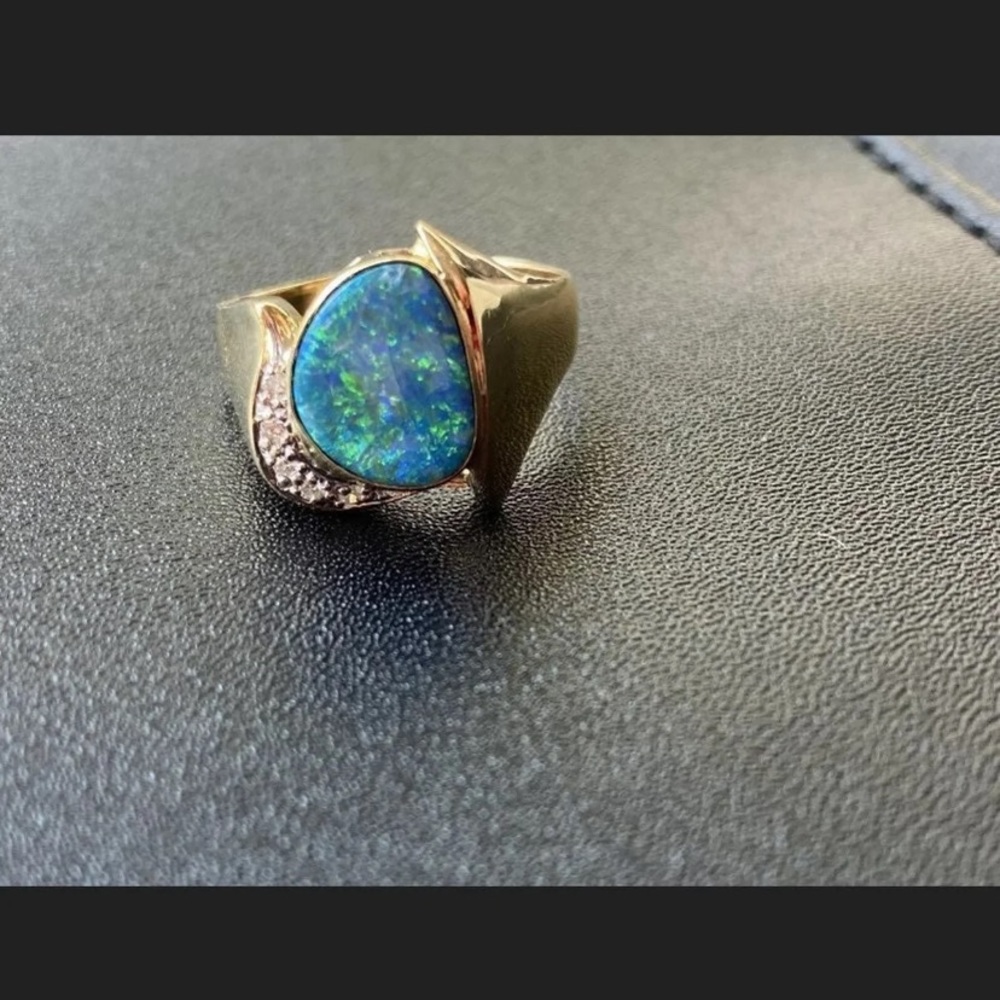 18k Estate Opal and Diamond ring